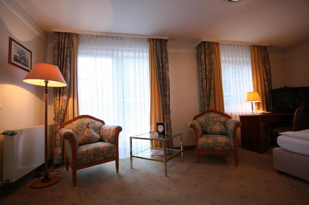 Park Hotel Am Schloss Ettringen (Rhineland-Palatinate) Exterior foto